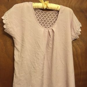 Beautiful Light purple women’s blouse with lace trim size 2xl